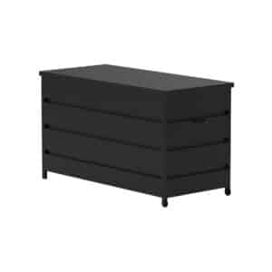 Stängd svart dynbox i metall med lock, sidohandtag och hjul, isolerad mot vit bakgrund.